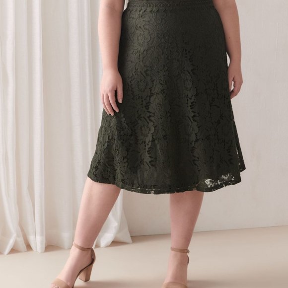 Brand New with Tags City Chic Lace Crochet Trim Dresss - Picture 6 of 6